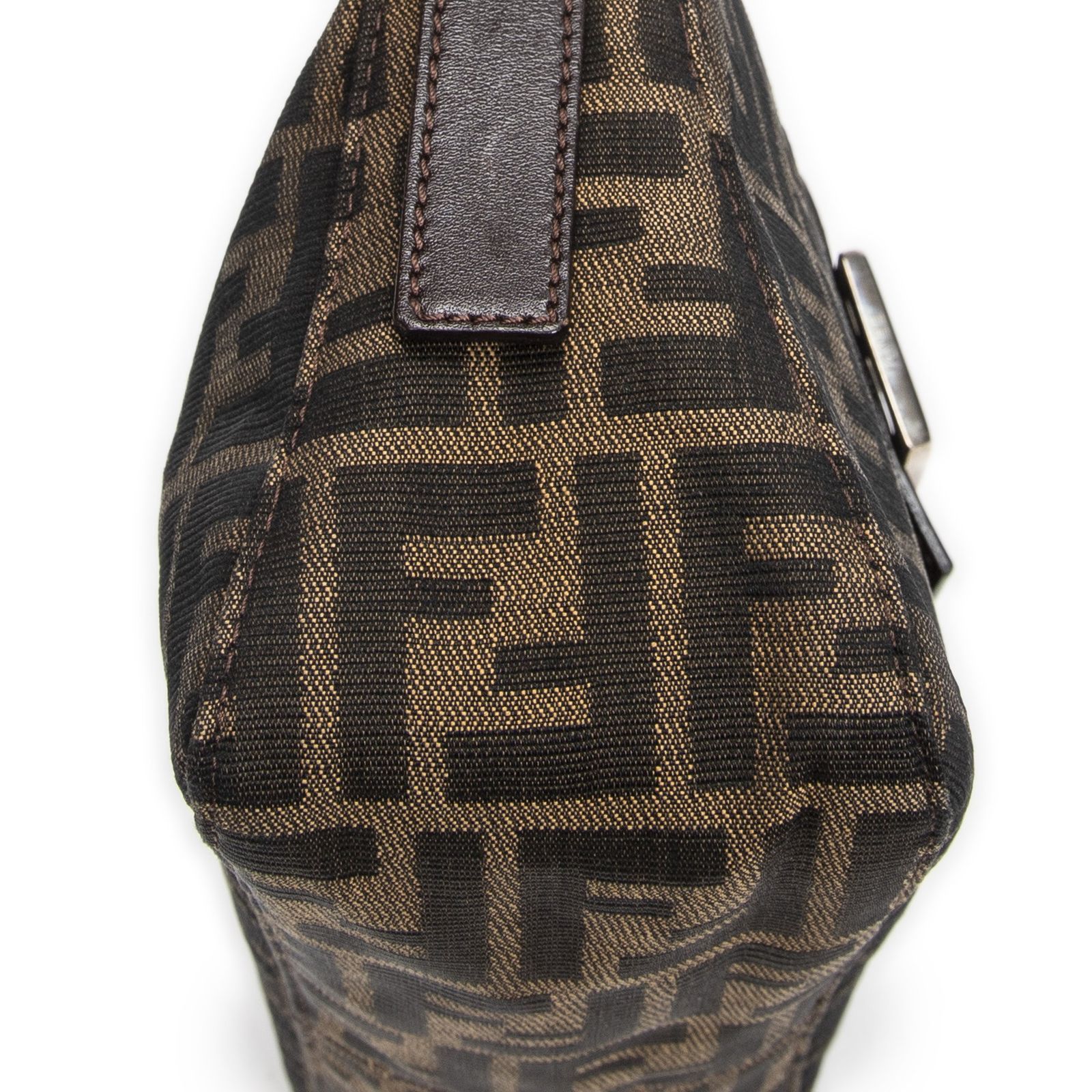 フェンディフロントスリップポケットホーボーブラウン