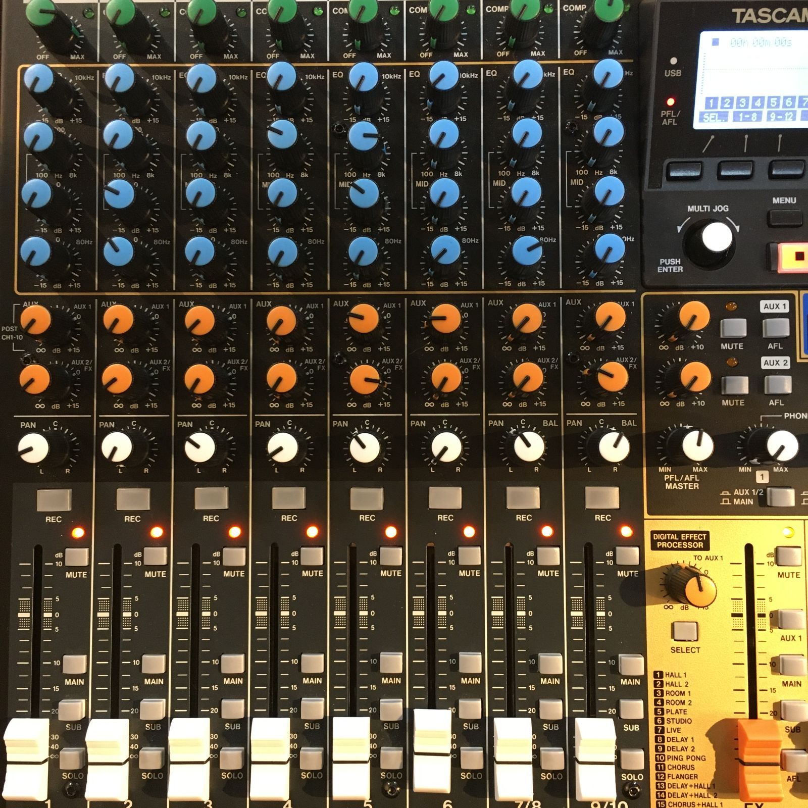 タスカム 店舗併売品