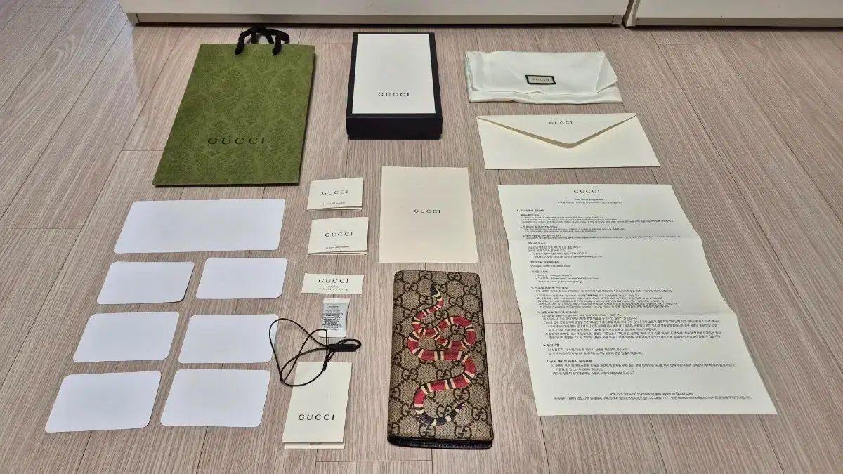 グッチ スネーク長財布 フルセット