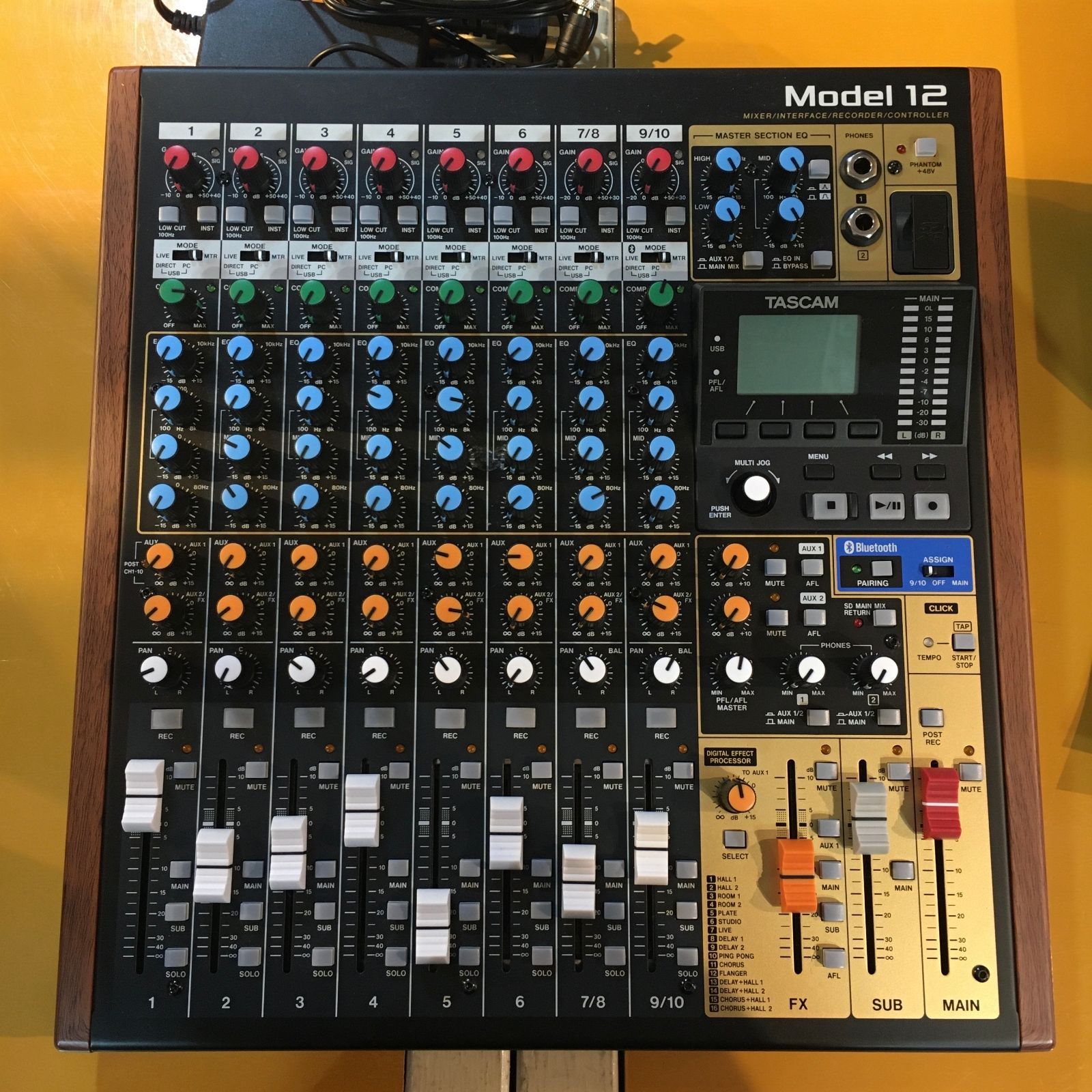 63-2-1126 TASCAM Model 12 ミキサー マルチトラックレコーダー インターフェイス タスカム 店舗併売品