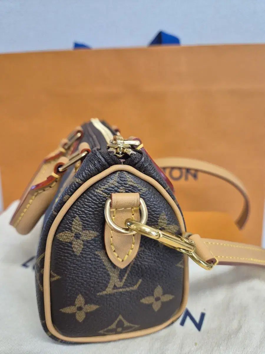 ルイヴィトン ナノスピーディ