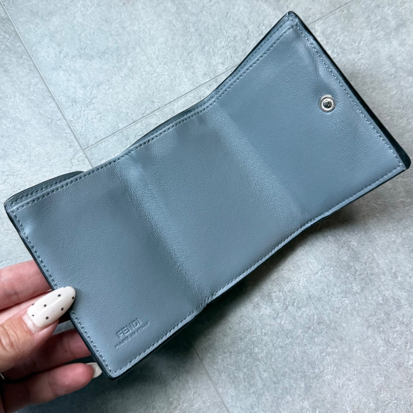 FENDI フェンディ セレリア ピーカブー マイクロ 三つ折り財布