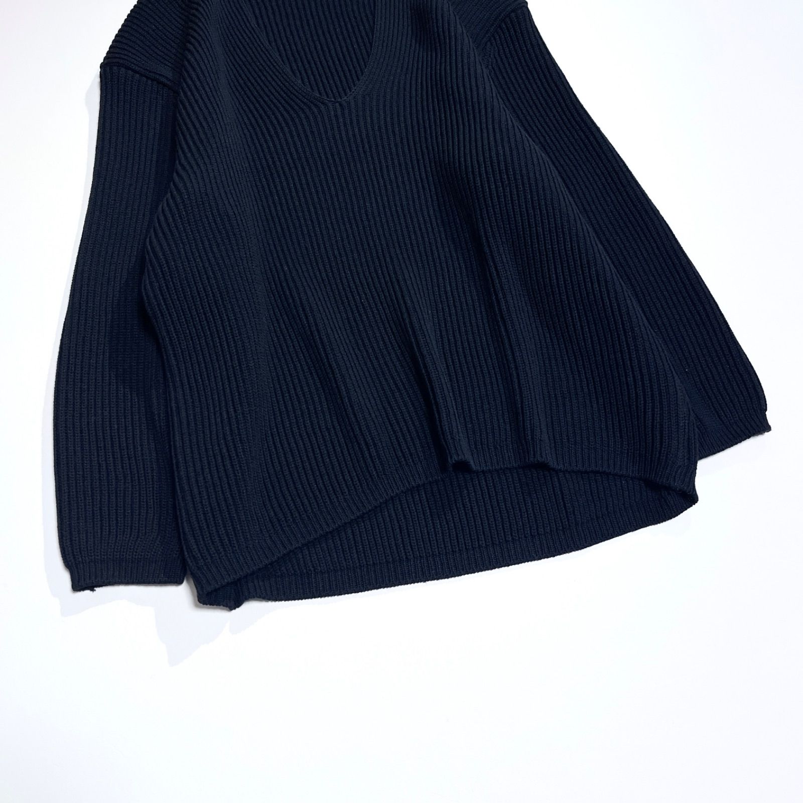 ck102a MUSE de Deuxieme Classe MALUアゼ V プルオーバー Vネック