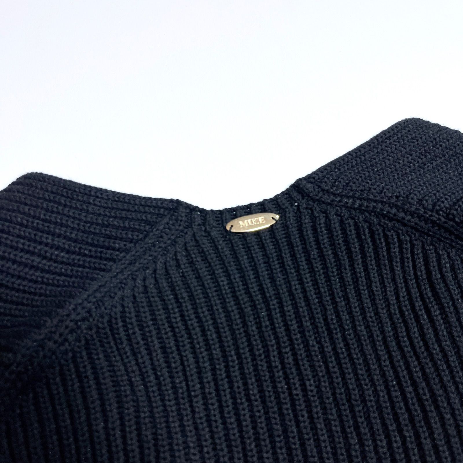 【新品】MUSE ドゥーズィエムクラス MALUアゼVプルオーバー ニット 定番 MUSE ドゥーズィエムクラス☆MALUアゼVプルオーバー ニット ネイビー