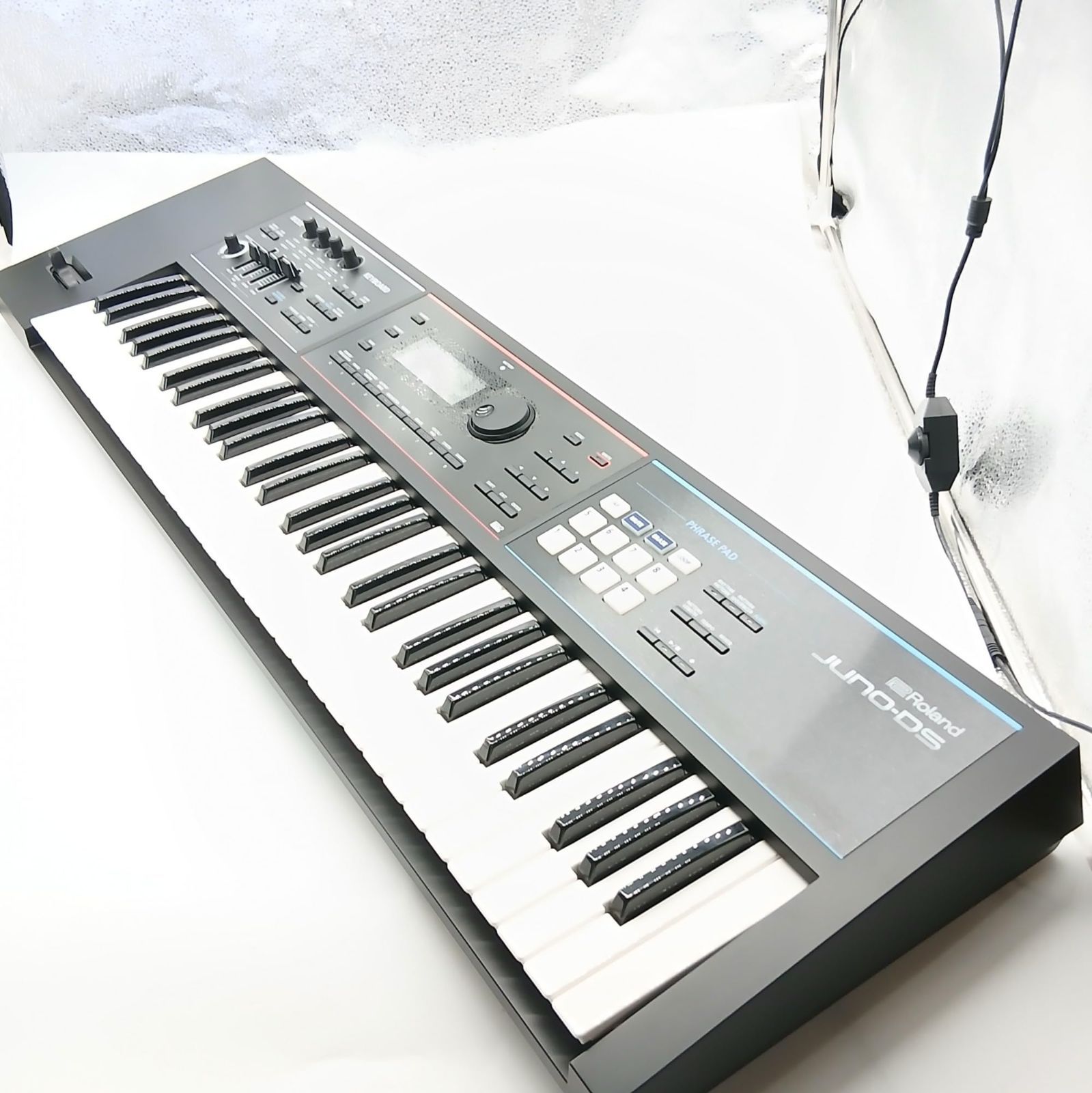No 4385 ローランド シンセサイザー Roland JUNO DS 61