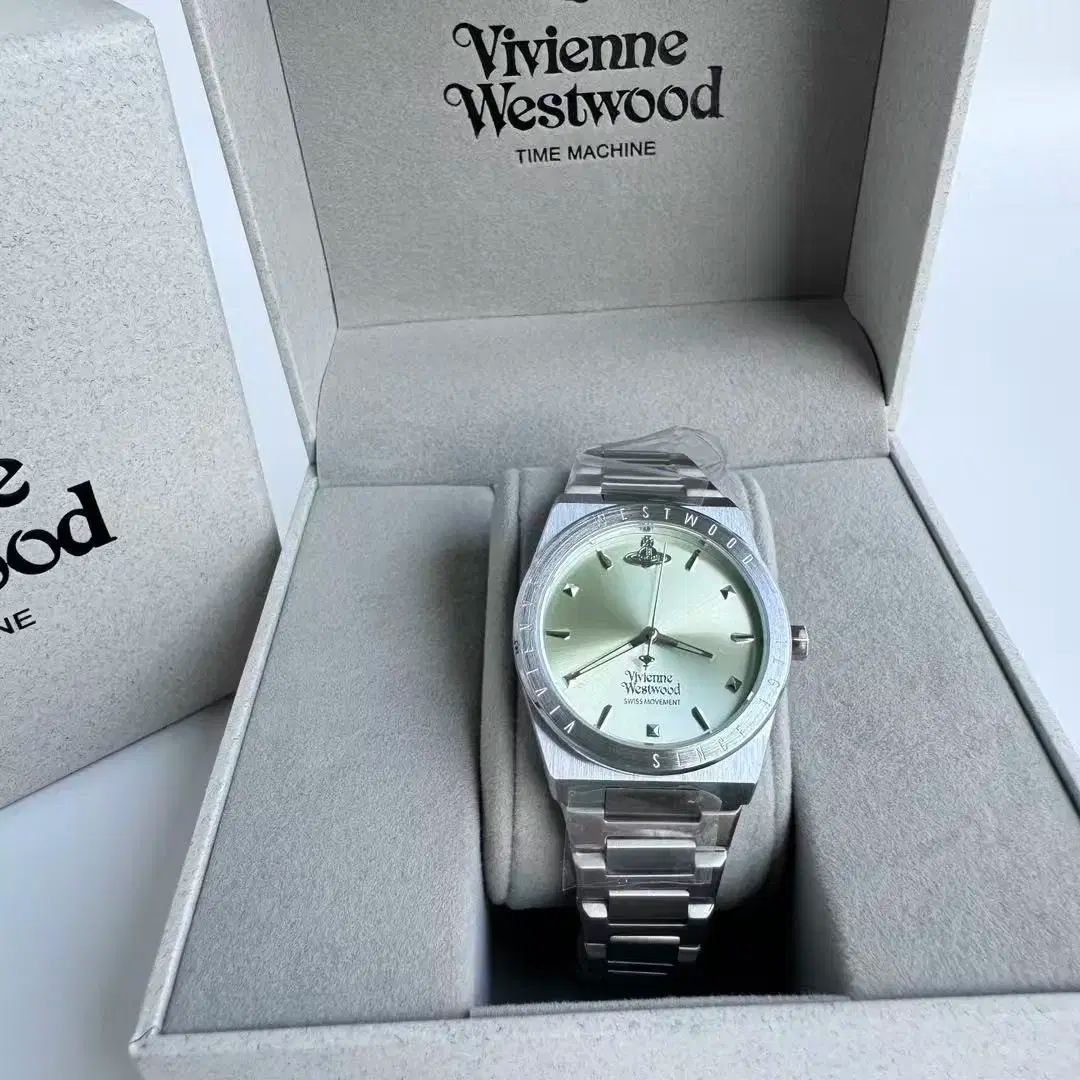 ヴィヴィアン ウエストウッド ミント グリーン 34 mm 時計