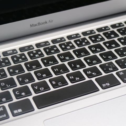 超 MacBook Air 2017 13インチ 第5世代 Core i 5 8 GB SSD 256 ノートパソコン Apple 05000