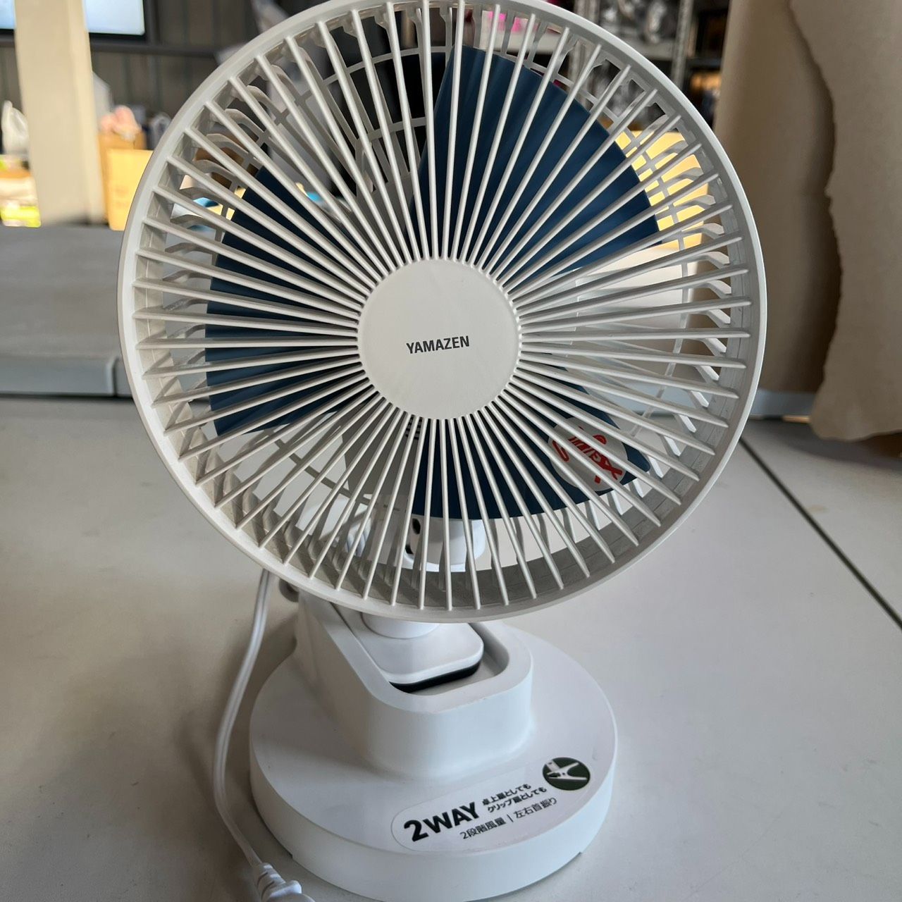山善 扇風機 卓上 クリップ扇風機 YDS CEK 181 2 WAY 製 首振り 2段階風量 ホワイト