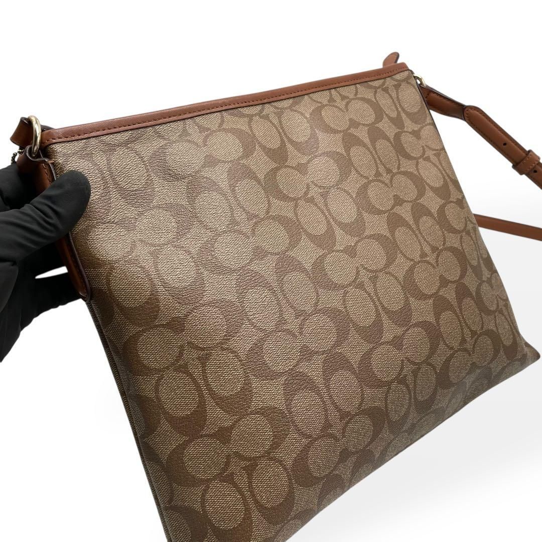 極美品 COACH コーチ シグネチャー ショルダーバッグ PVC レザー