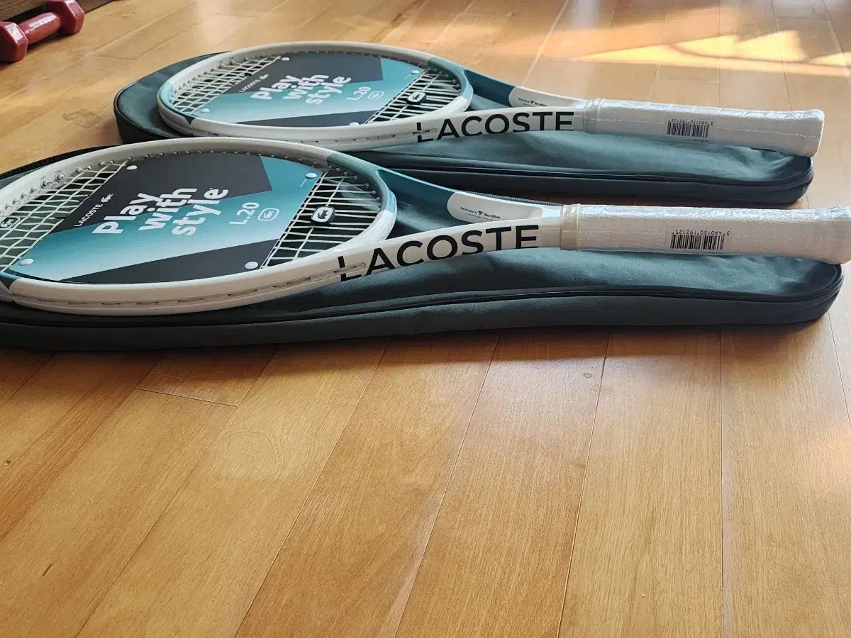 ラコステ L