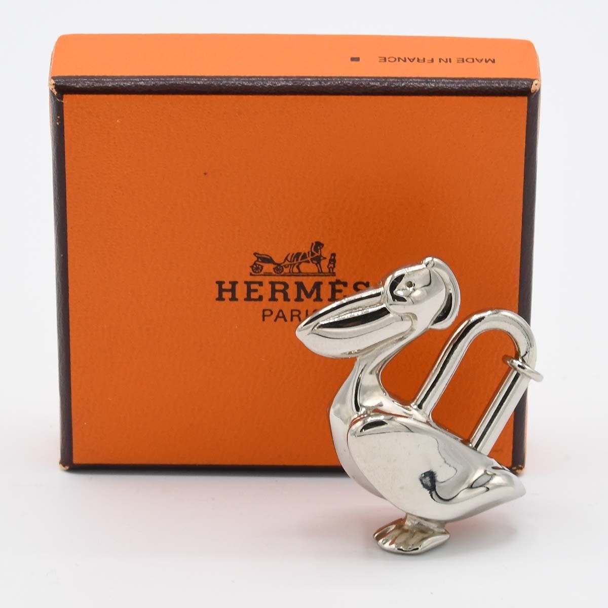 【美品】エルメス　HERMES ペリカン　カデナ　シルバー　希少品 HERMES エルメス ペリカン モチーフ カデナ バッグチャーム シルバー