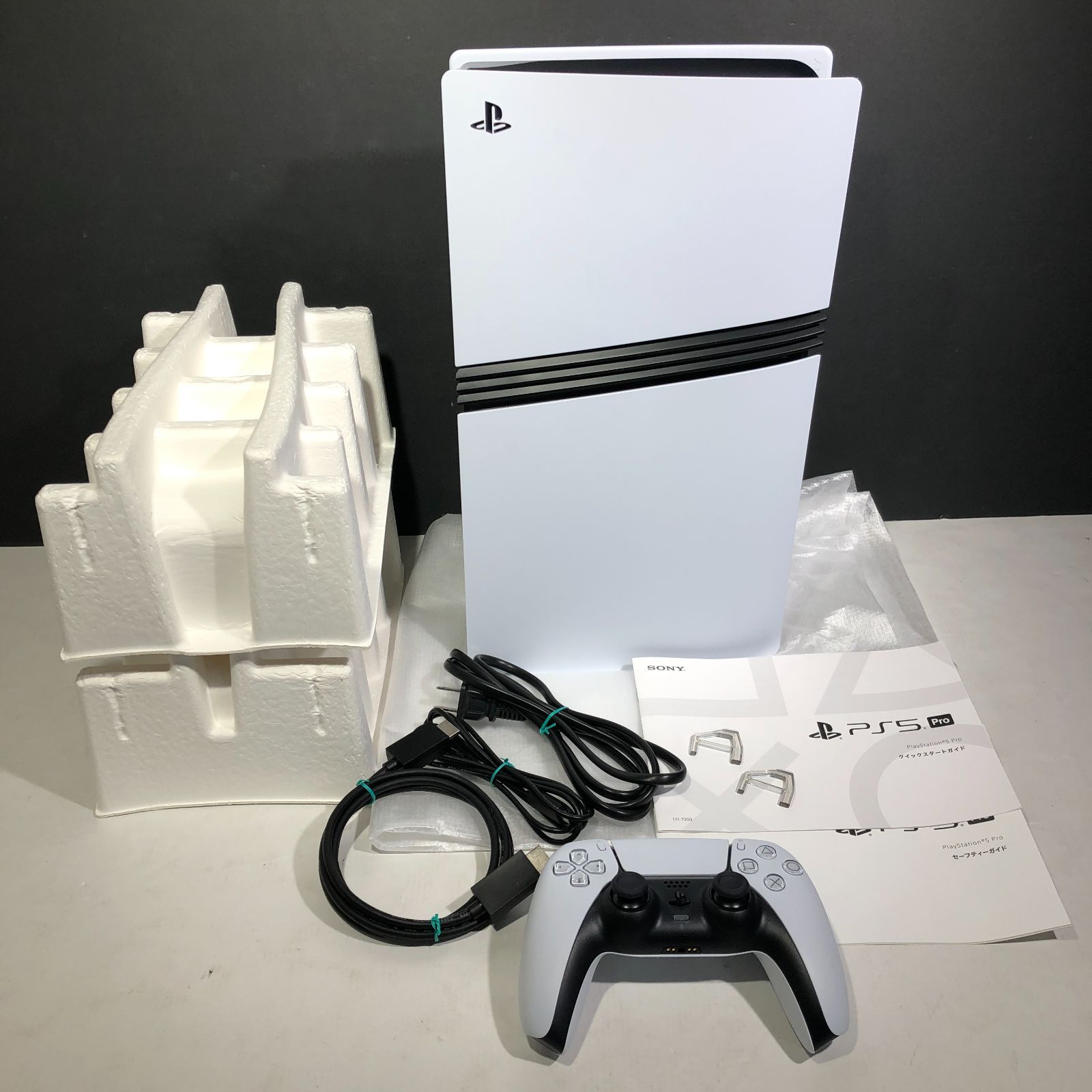 城東35-017 SONY PlayStation 5 Pro CFI-7000 B 01 PS プレイステーション5プロ ディスクドライブ非搭載