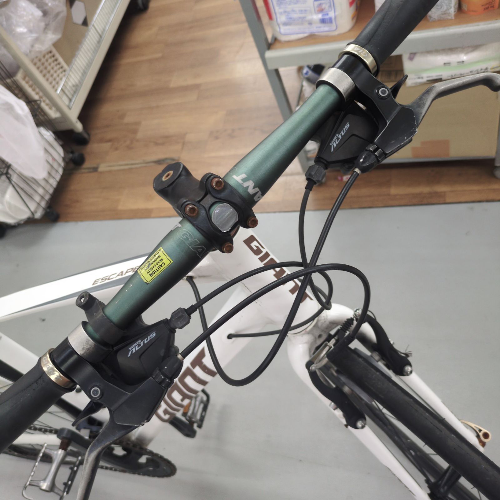 J515 ☆サビキズ有り☆クロスバイク☆GIANT ESCAPE RX☆2×9段☆700×28C