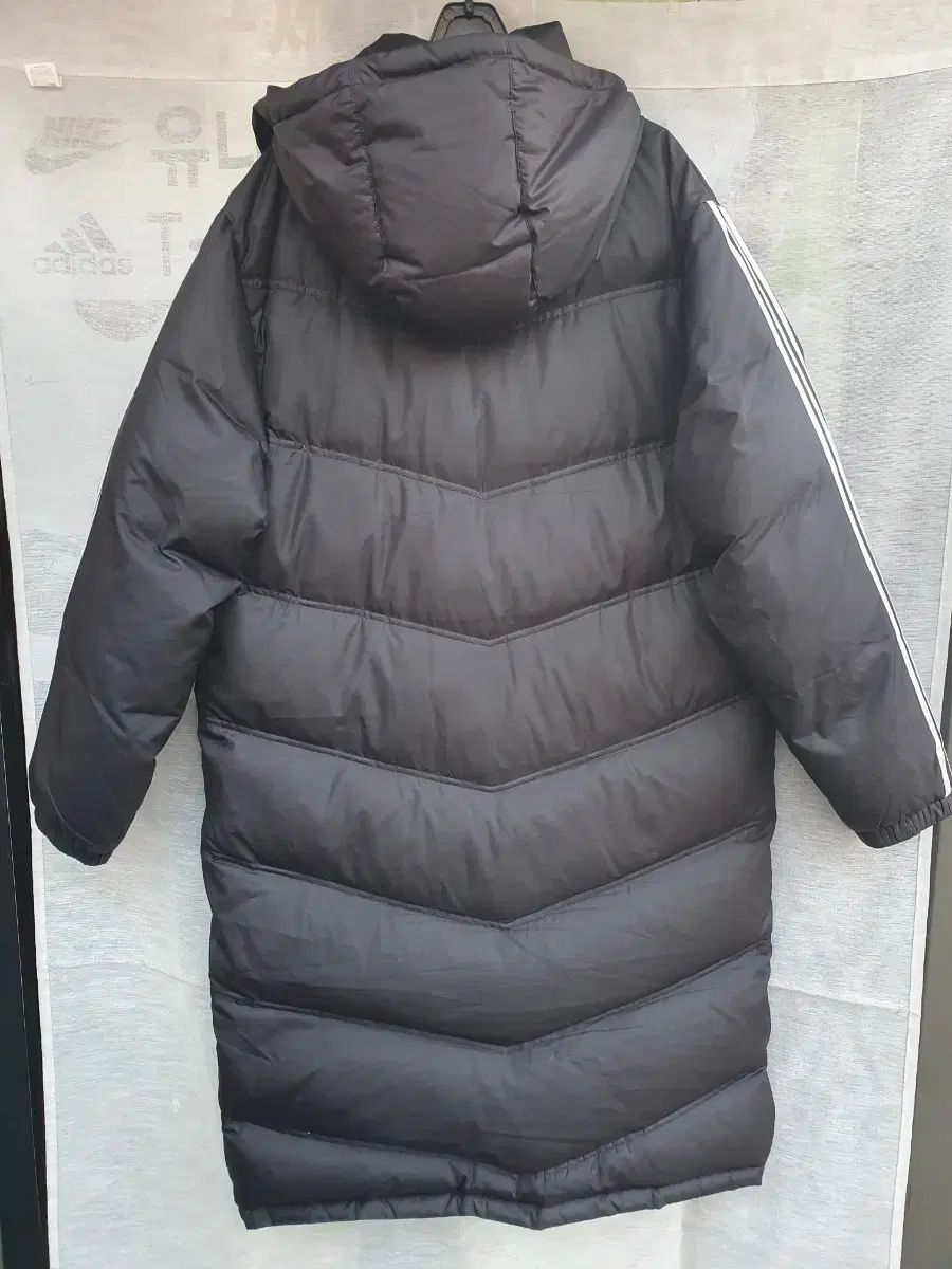 アディダス ロングダウンジャケット
