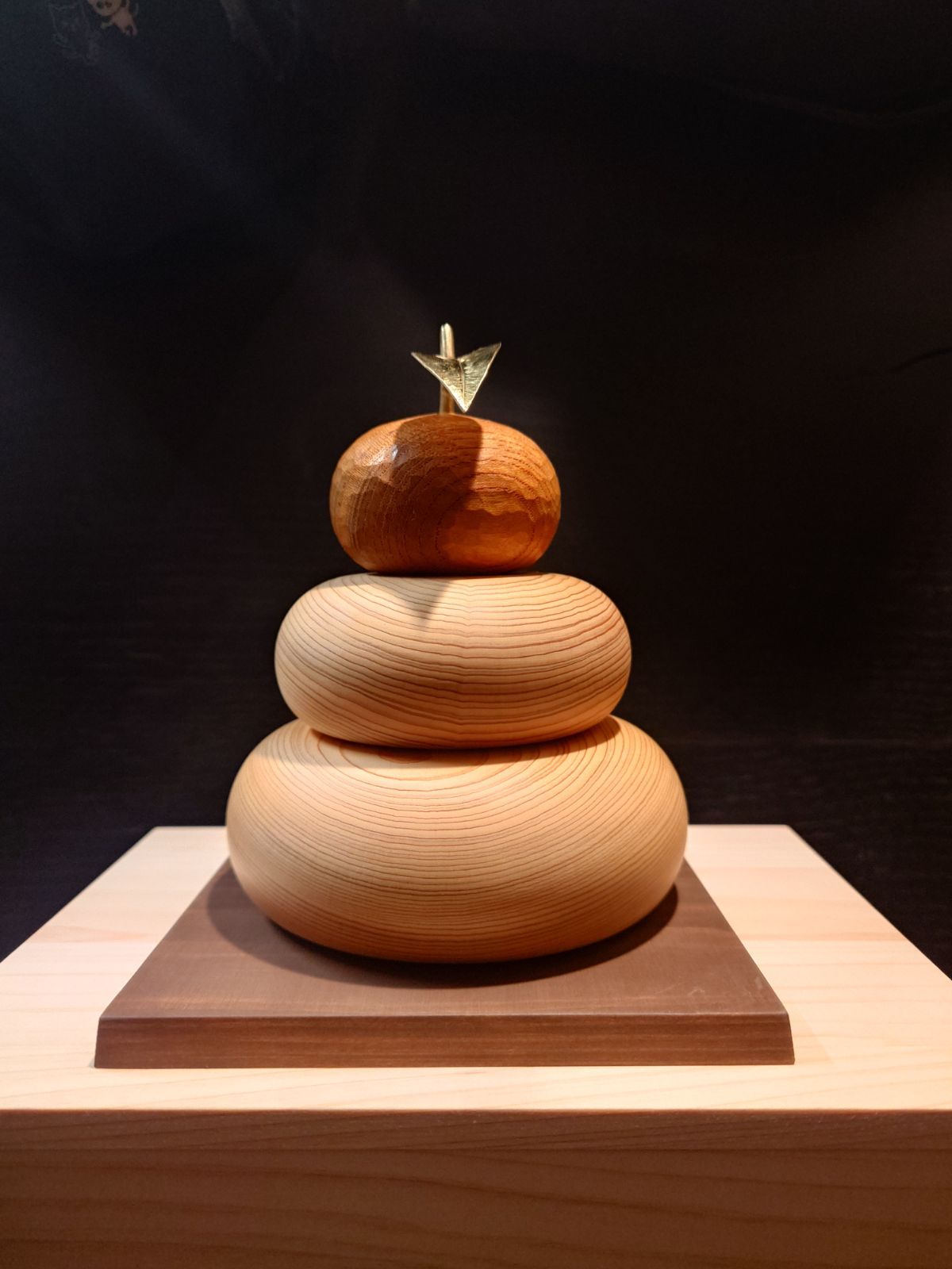  木製鏡餅 大 木箱入り手彫りタイプBｔ２ 鏡餅 正月