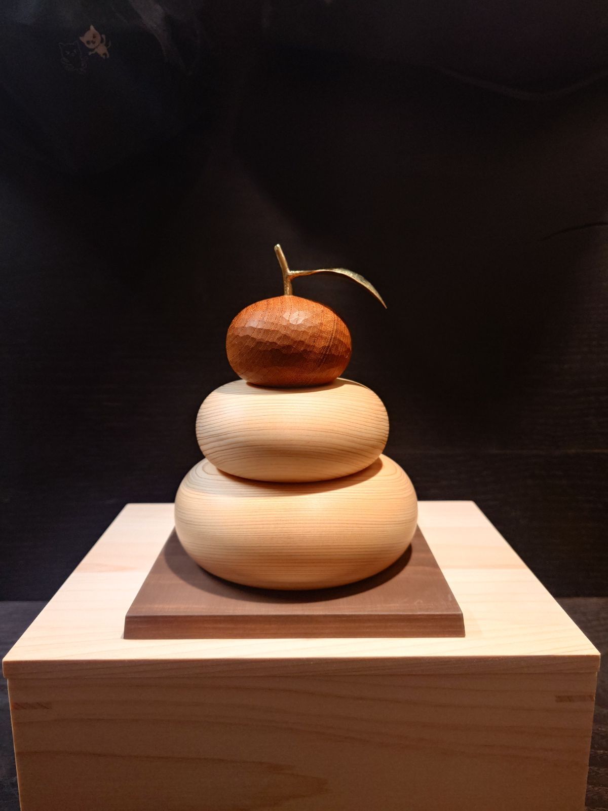 木製鏡餅 大 木箱入り手彫りタイプBｔ２