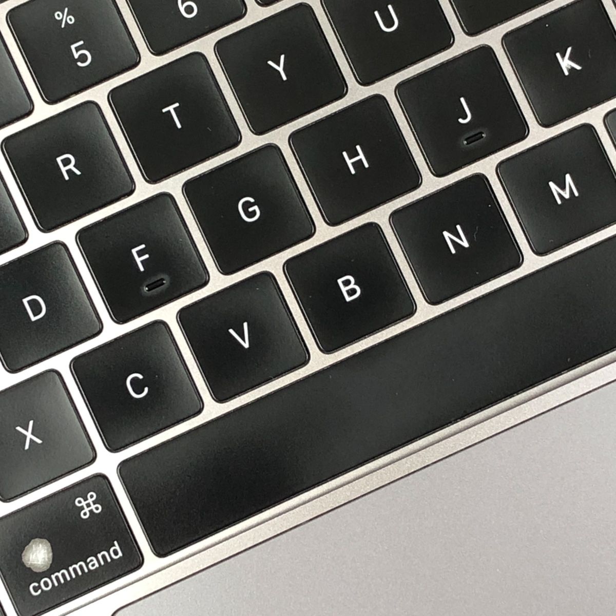◇ジャンク品・本体のみ◇Apple MacBook Pro (13インチ 2019)【Touch