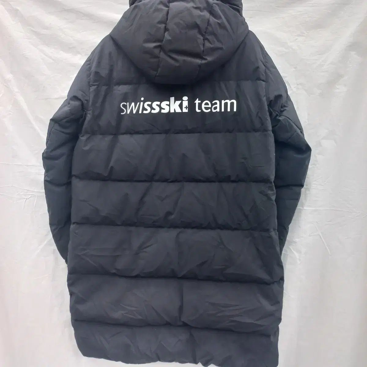 ブラックデサント アウディ