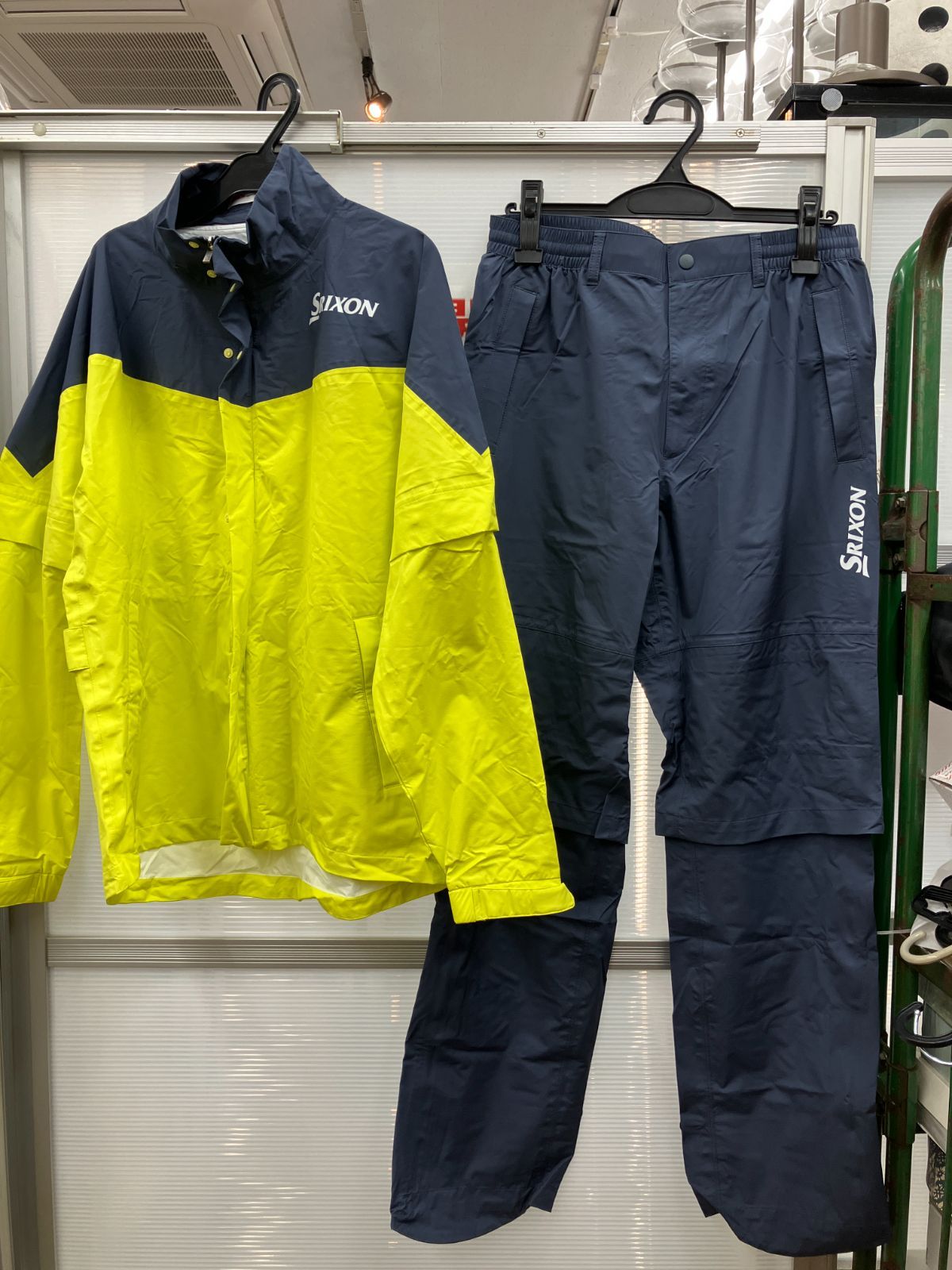 SRIXON MOVE MASTER 2 スリクソン レインウェア 上下セット Lサイズ SMR 1000 C 11-66