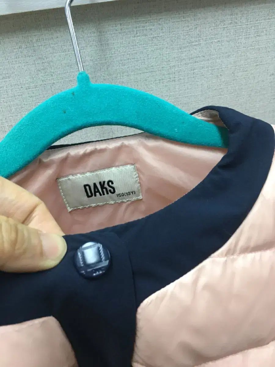 150号 FW 23年 ダックス ピンク色 ダウンジャケット