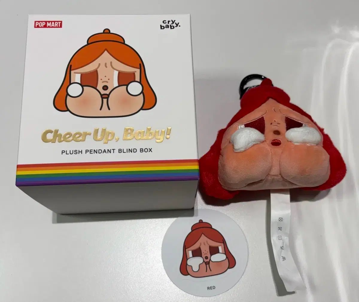 POP MART クライベイビー CHEERUPシリーズ ペンダント ぬいぐるみ キーホルダー レッド