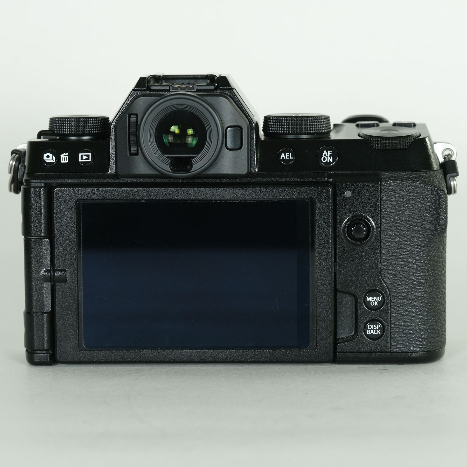 【美品】FUJIFILM X-S10 本体 バッテリー2個 美品 | シャッター数26,676回｜バッテリー2個付] FUJIFILM X-S10