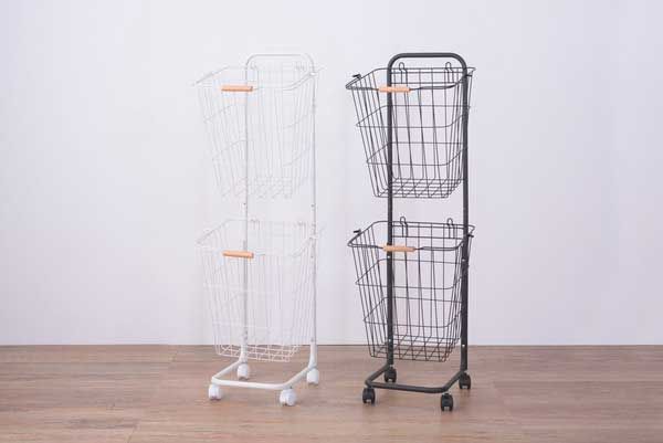 スチール製のランドリーバスケットワゴン