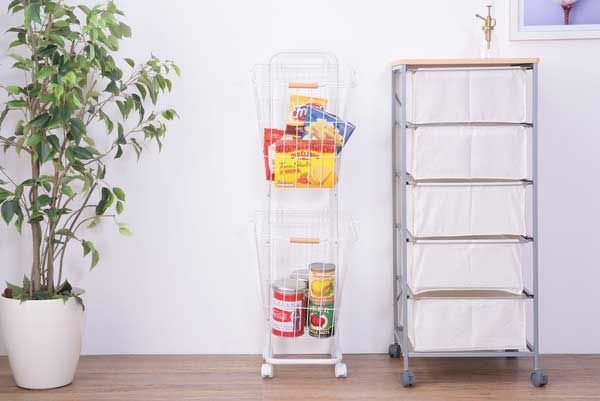 スチール製のランドリーバスケットワゴン