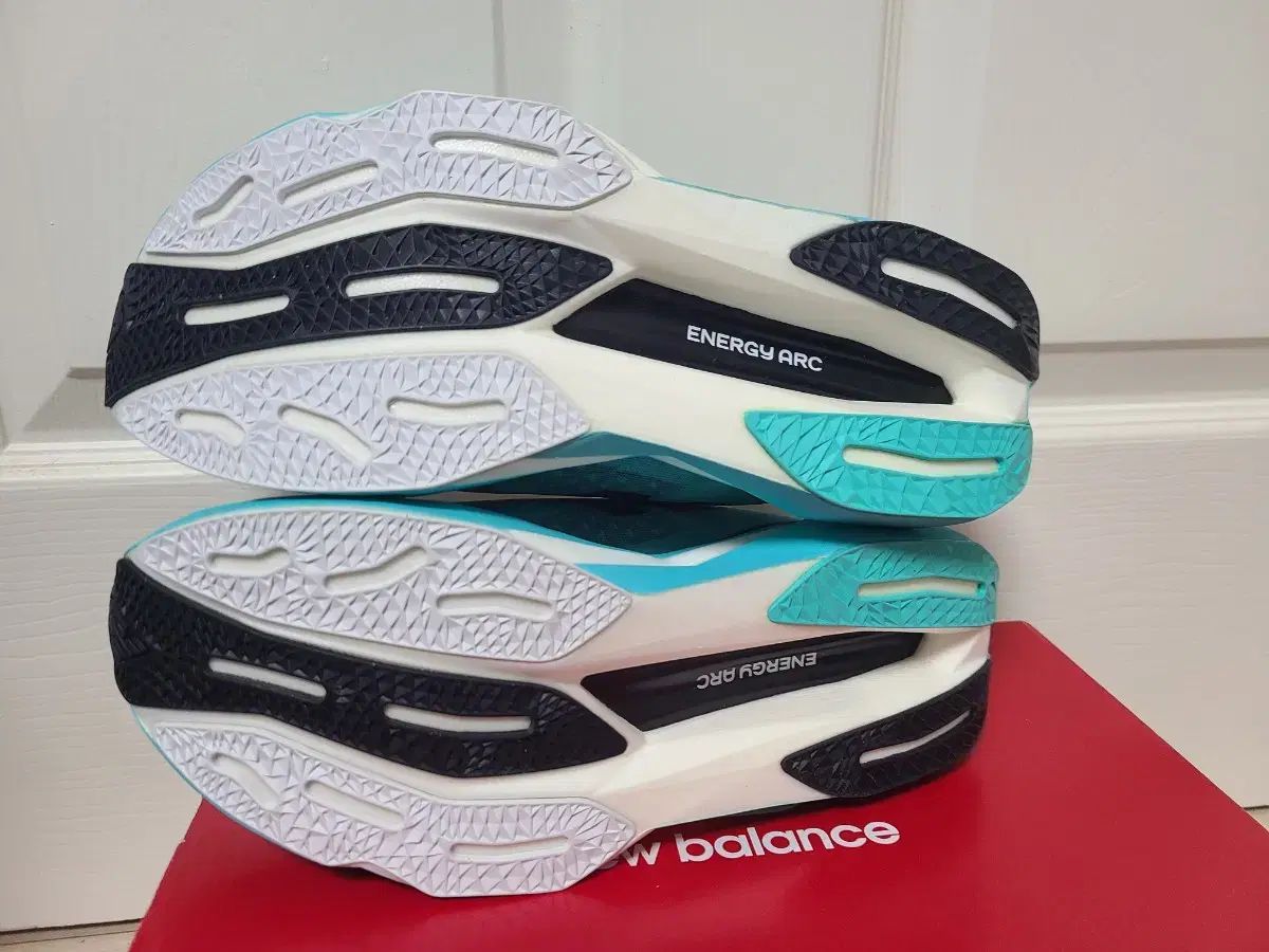 ニュー ンス FuelCell Elite v 4 275