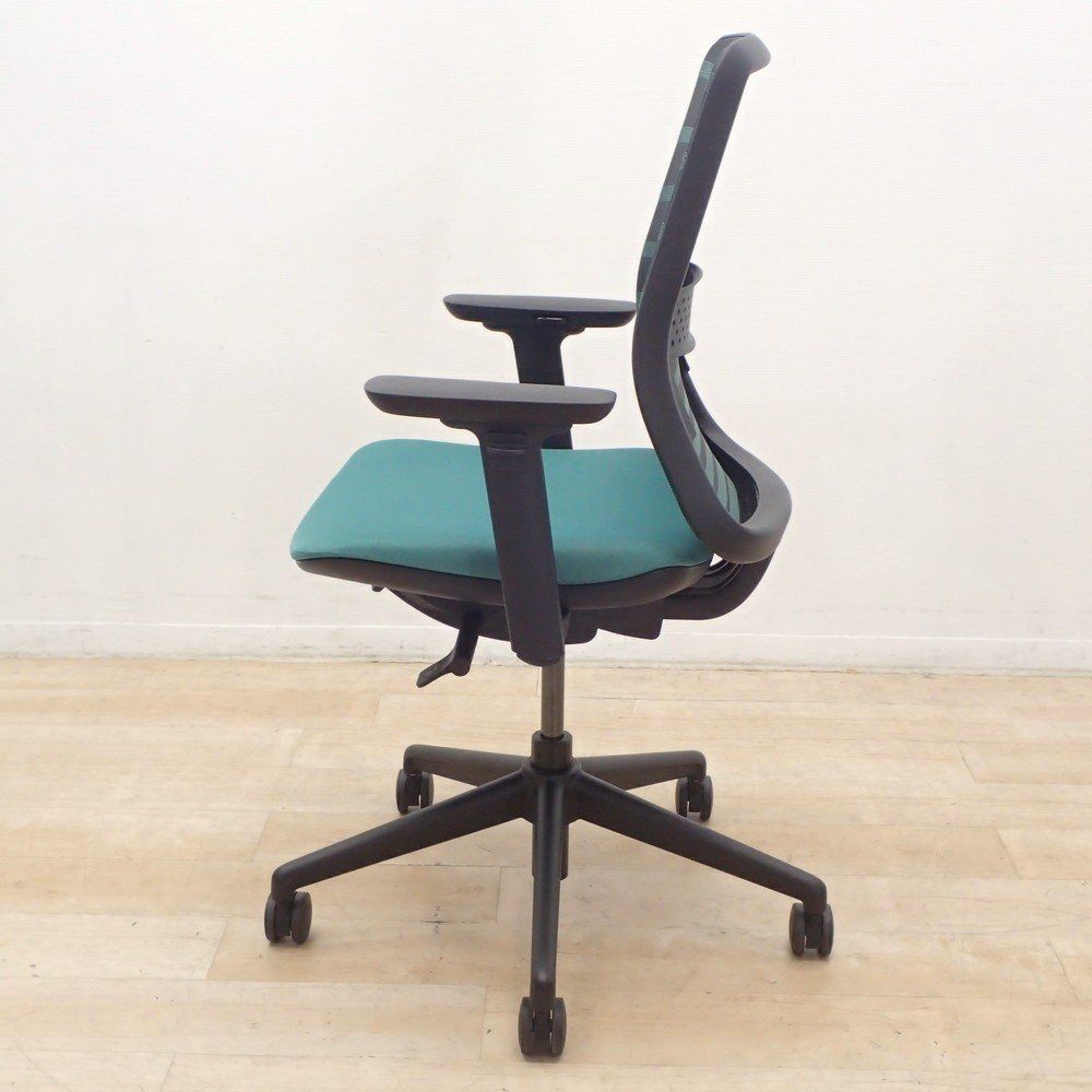 トニックチェア