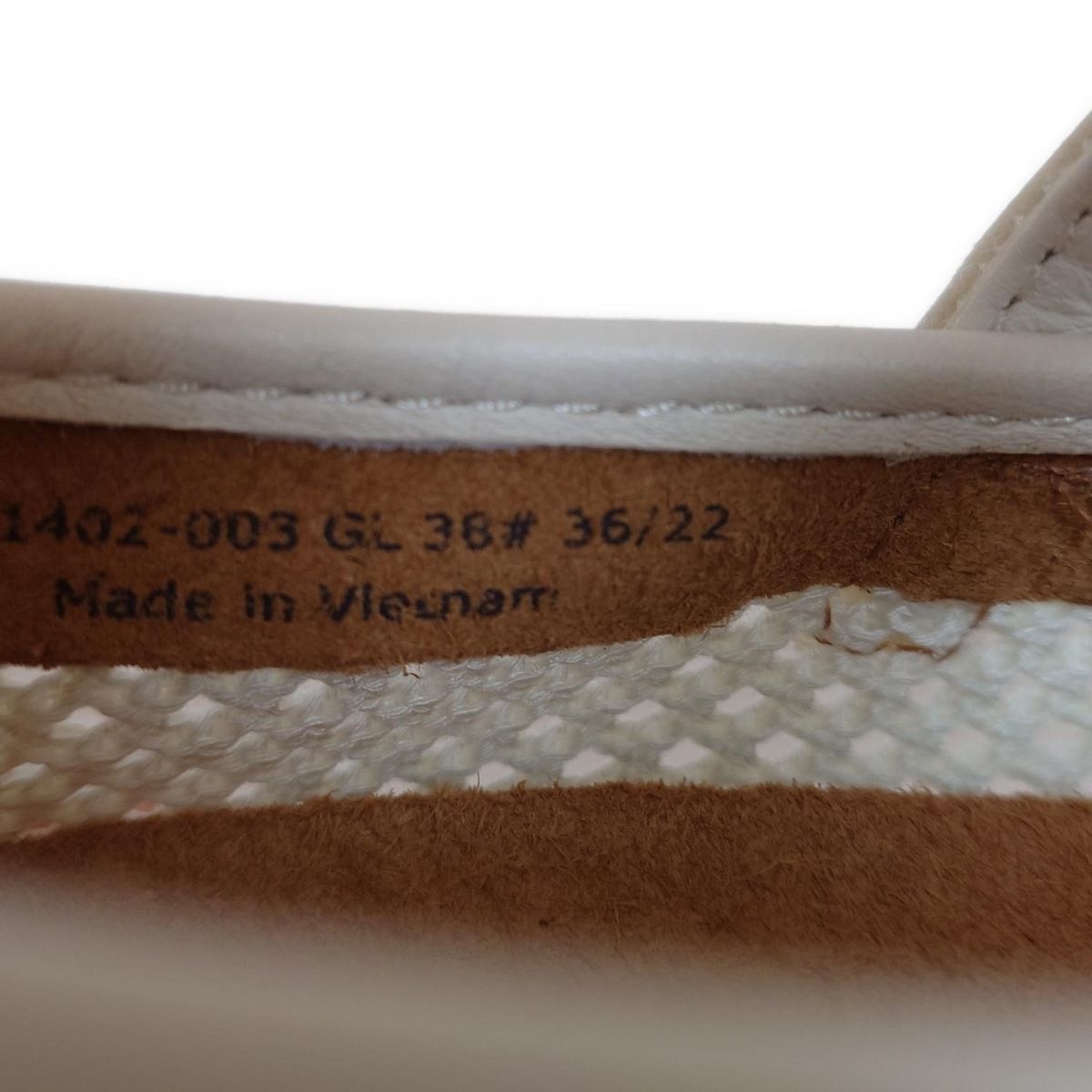 フラットシューズ