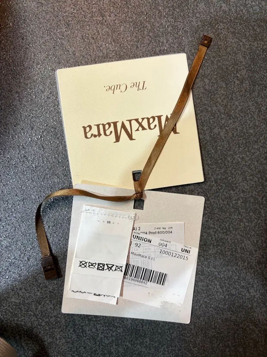 マックスマーラ キュー