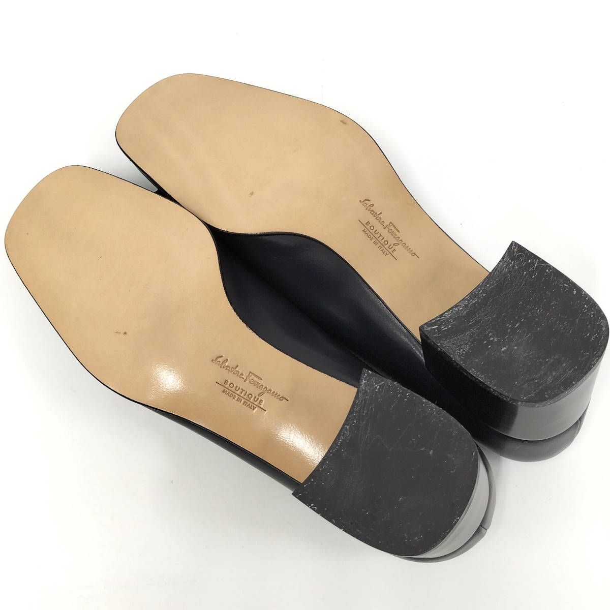  Salvatore Ferragamo パンプス ヴァラ リボン レザー ネイビー 表記サイズ6 ハイヒール パンプス パンプス