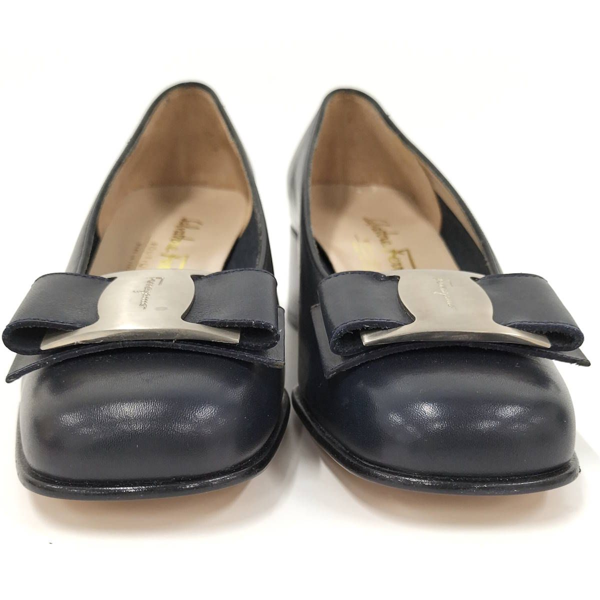 Ferragamo パンプス