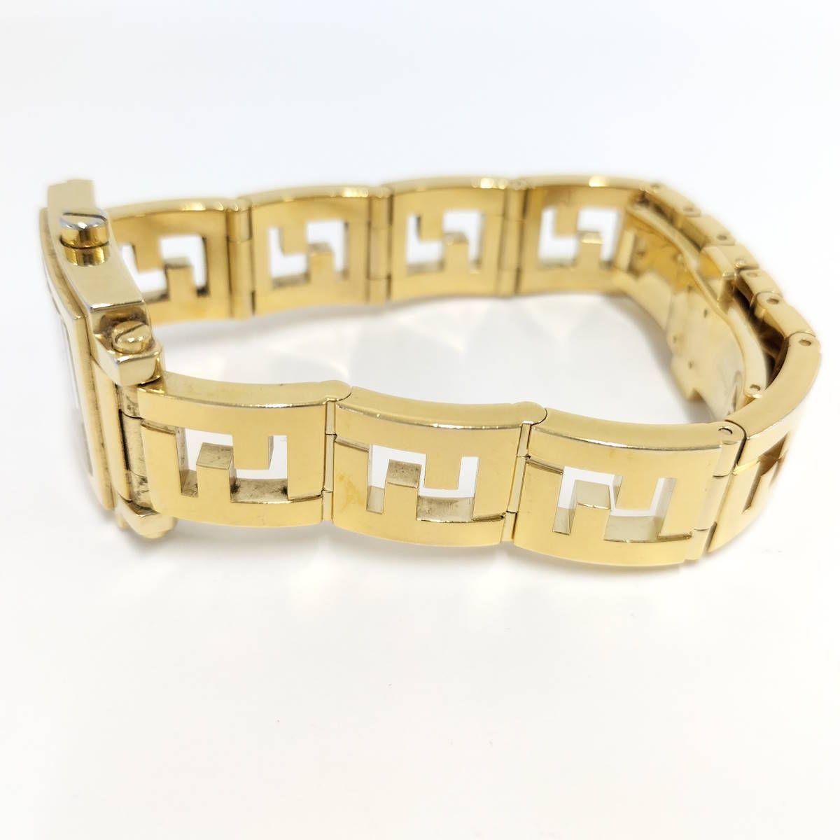 FENDI クアドロ レディース 腕時計 クオーツ SS GP ホワイトシェル文字