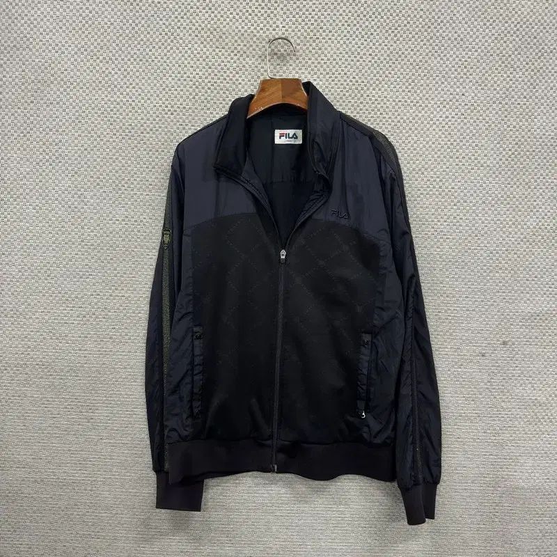 FILA フィラ 刺繍 ロゴ ウィンドランナー ウィンドブレーカー ジャケット 100 A01765
