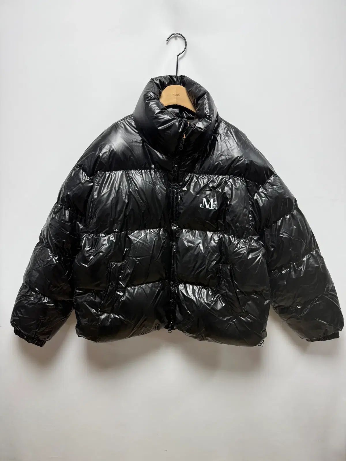 175) MUCENT(ムセント) フェイヴ ハイネック グロッシー クロップド 