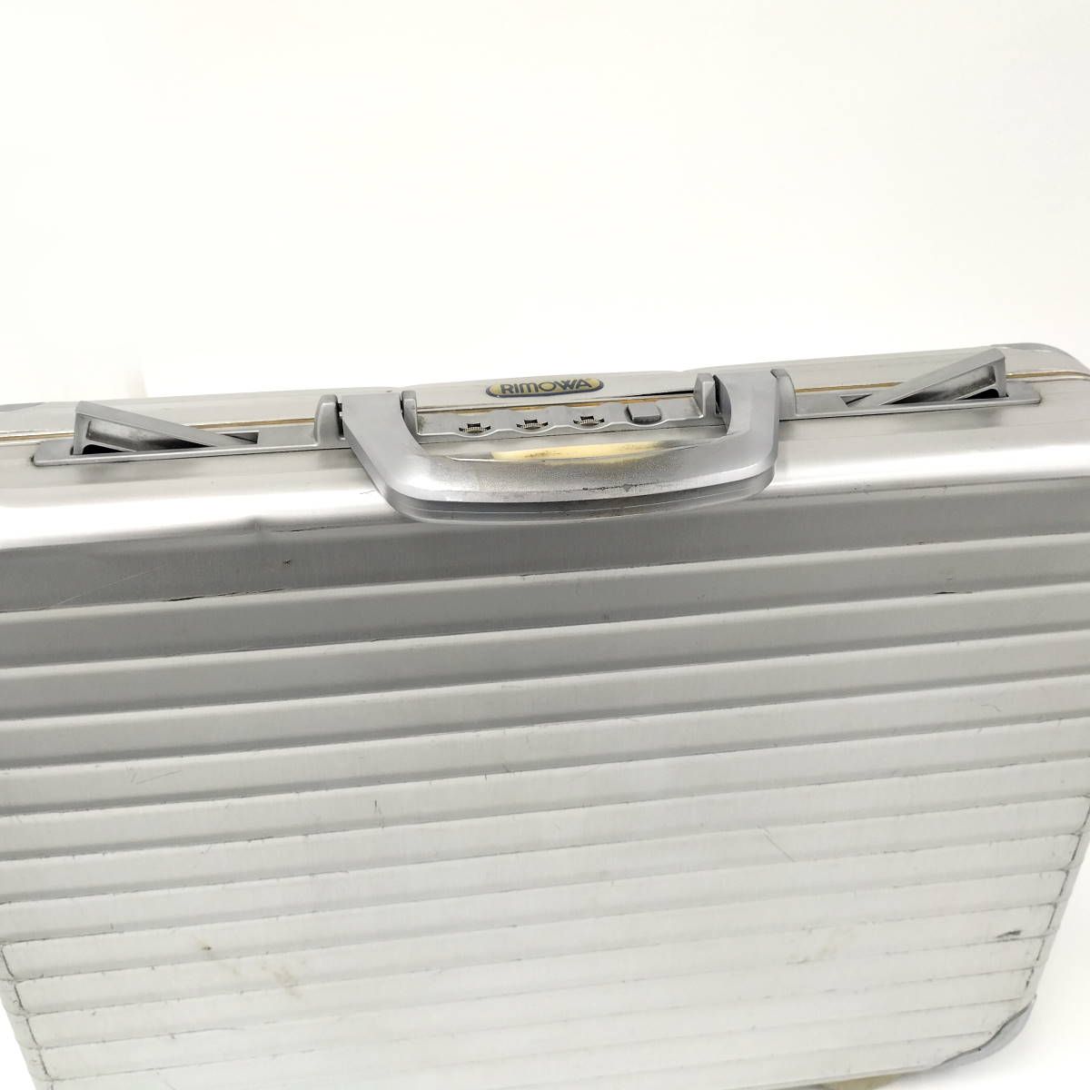 RIMOWA アタッシュケース トパーズ アルミ シルバー 12L - メルカリ