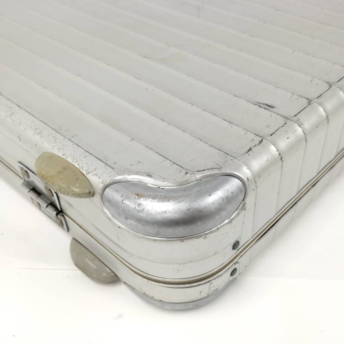 RIMOWA アタッシュケース トパーズ アルミ シルバー 12L - メルカリ