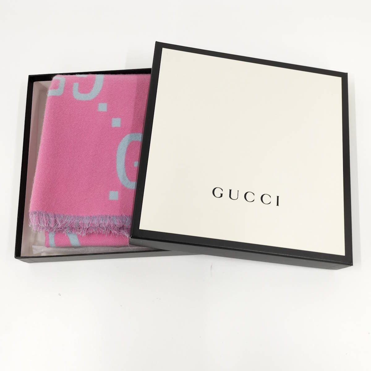  GUCCI マフラー GG柄 ウール91％ シルク9％ ピンク マフラー 小物