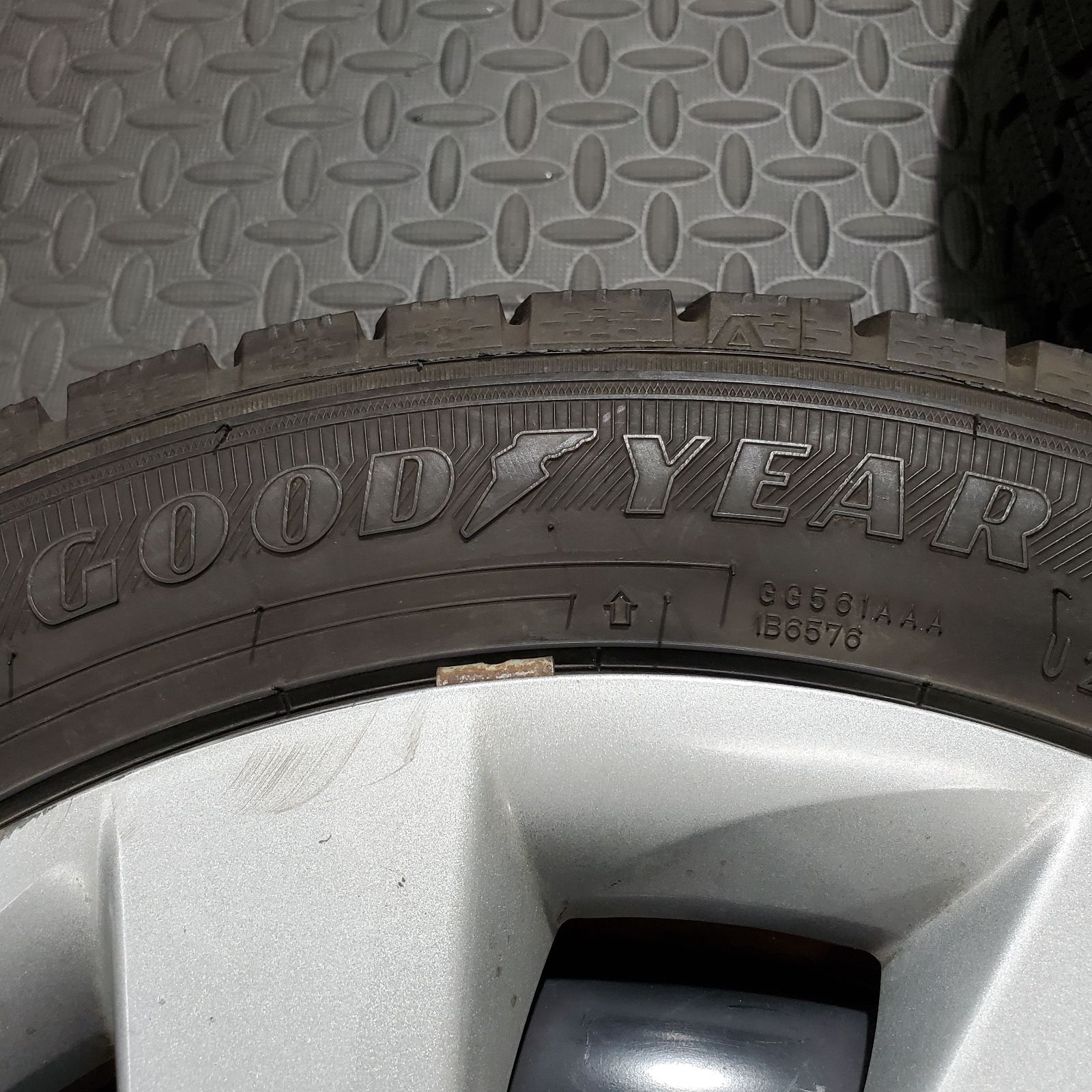 21年製 155/65R14 グッドイヤー アイスナビ7 ダイハツ ミラ ムーヴ