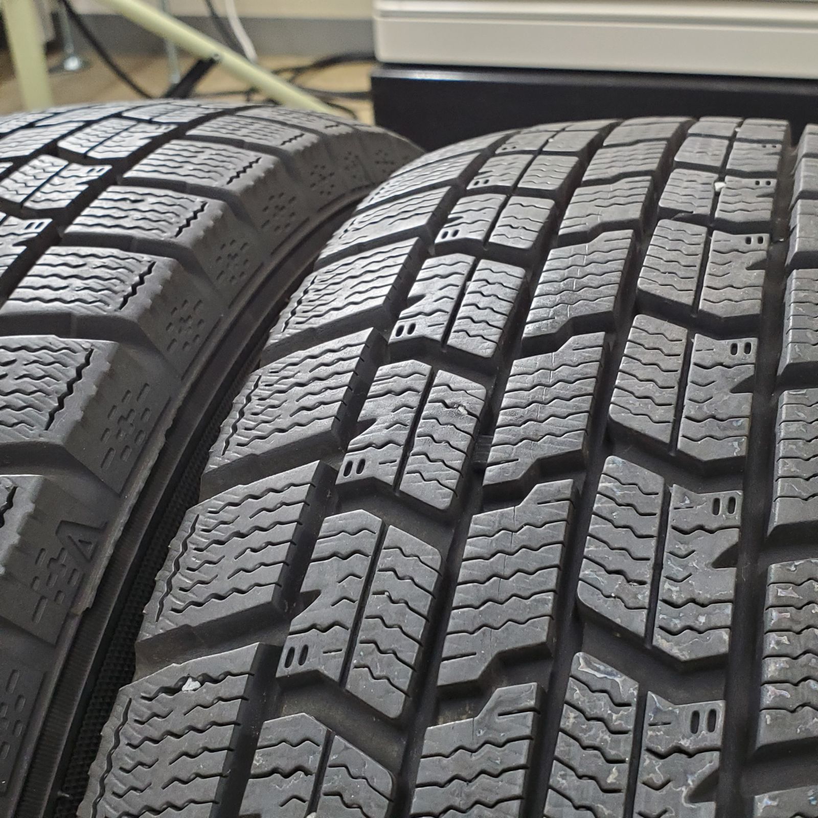 スタッドレスタイヤ