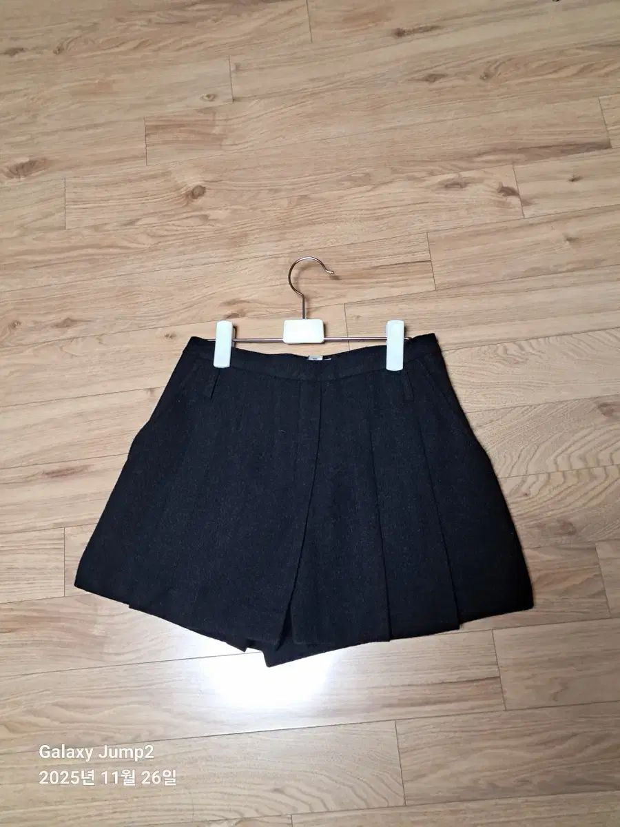 フォレスト ジュノ プリーツ スカンツ リリーリツ ルプレーン