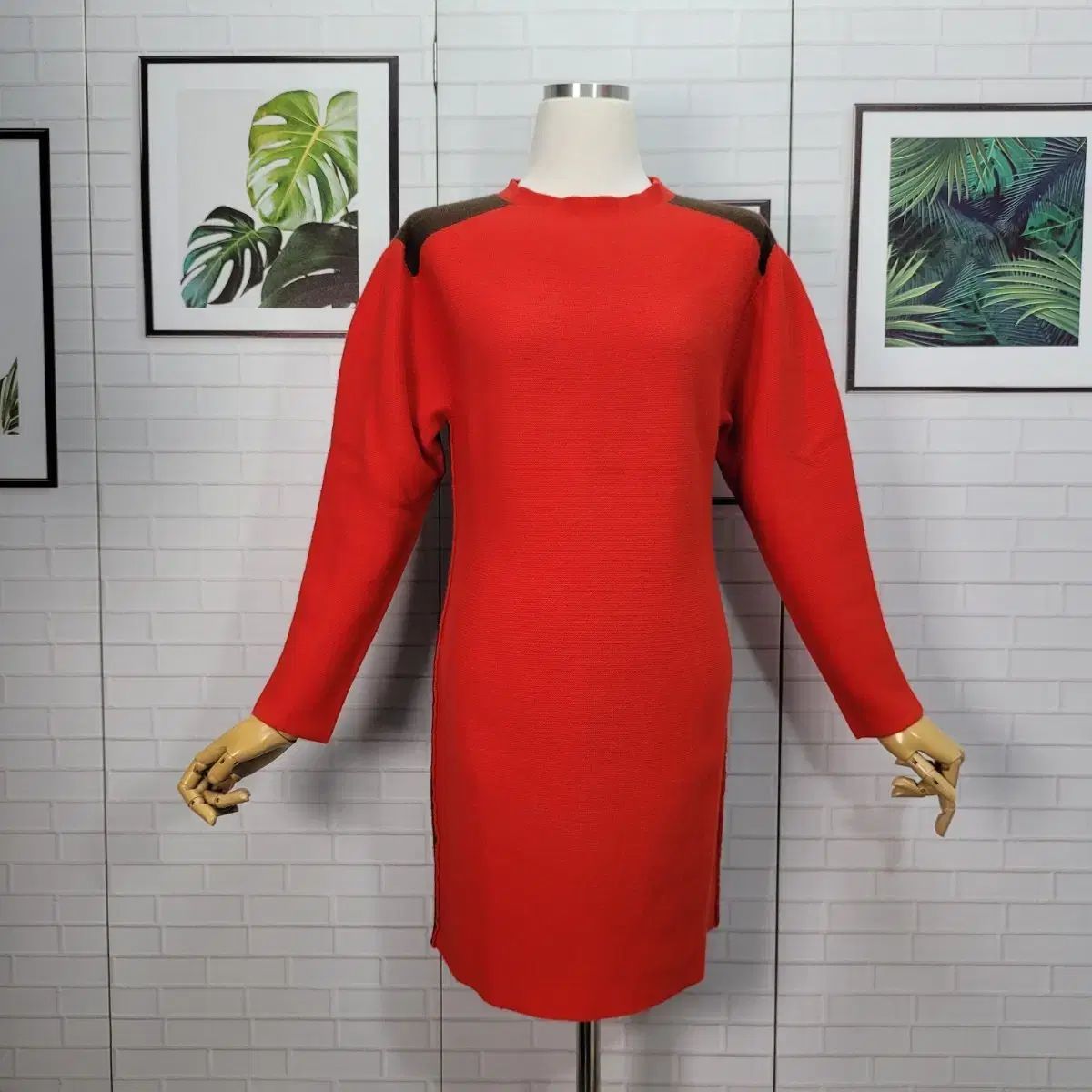 The TIME レッド ウール 長袖 ONE PIECE F 90 サイズ