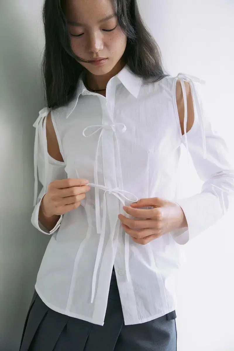 Youshim ユーシム リー リボン シャツ 白
