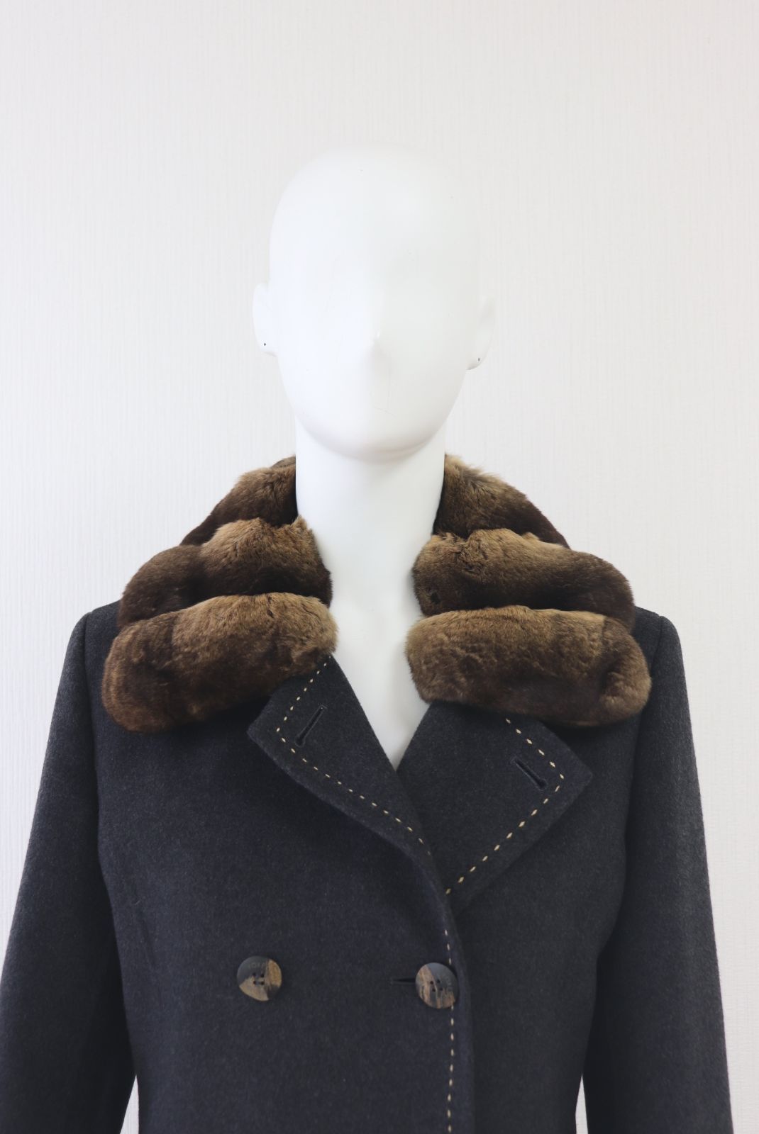 FOXEY カシミアチンチラ襟 ファー カーディガン　コート　フォクシー FOXEY カシミアチンチラ襟 ファー カーディガン コート フォクシー