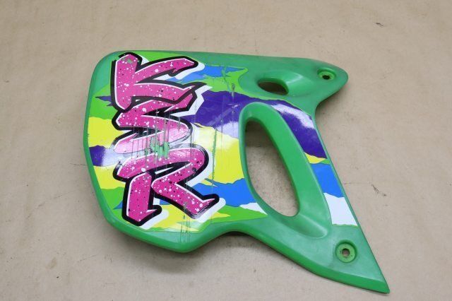 カワサキ KSR 1 MX 050 B シュラウド左 K 126 33