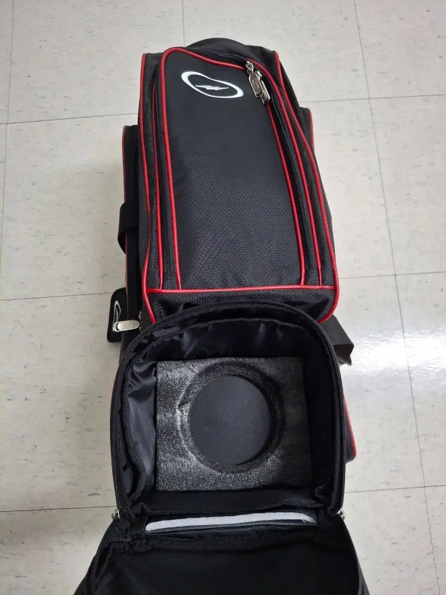 中古 ボーリングバッグ ストーム 4 ボール ローラーバッグ