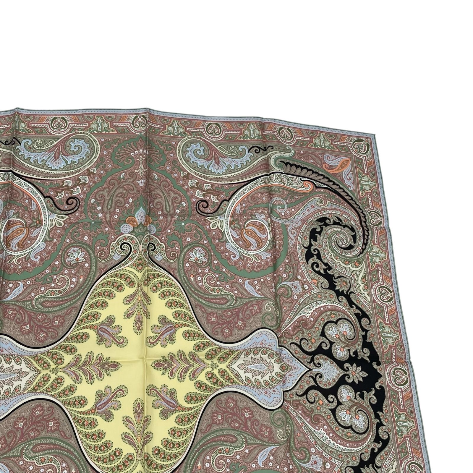 【新品未使用】ETRO/エトロ　大判スカーフ　ペイズリー柄　アニマル プリント 未使用品 ETRO エトロ スカーフ シルク 大判 ペイズリー柄 マルチ