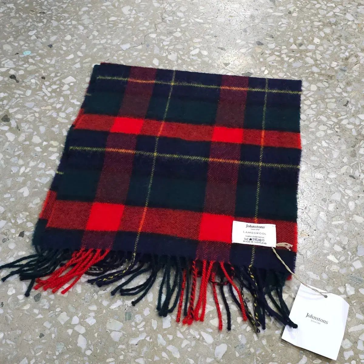 Johnstons マフラー